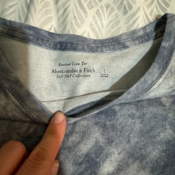 Abercrombie and Fitch Tee * SEE DESCRIPTION* - Picture 2 of 2